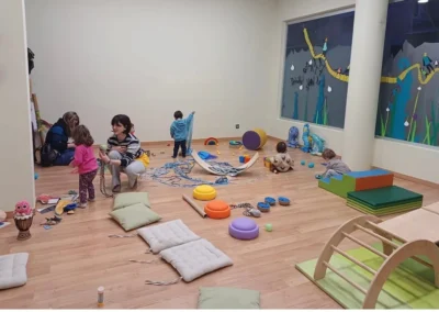 Niños en cumpleaños de Yacarandar 1